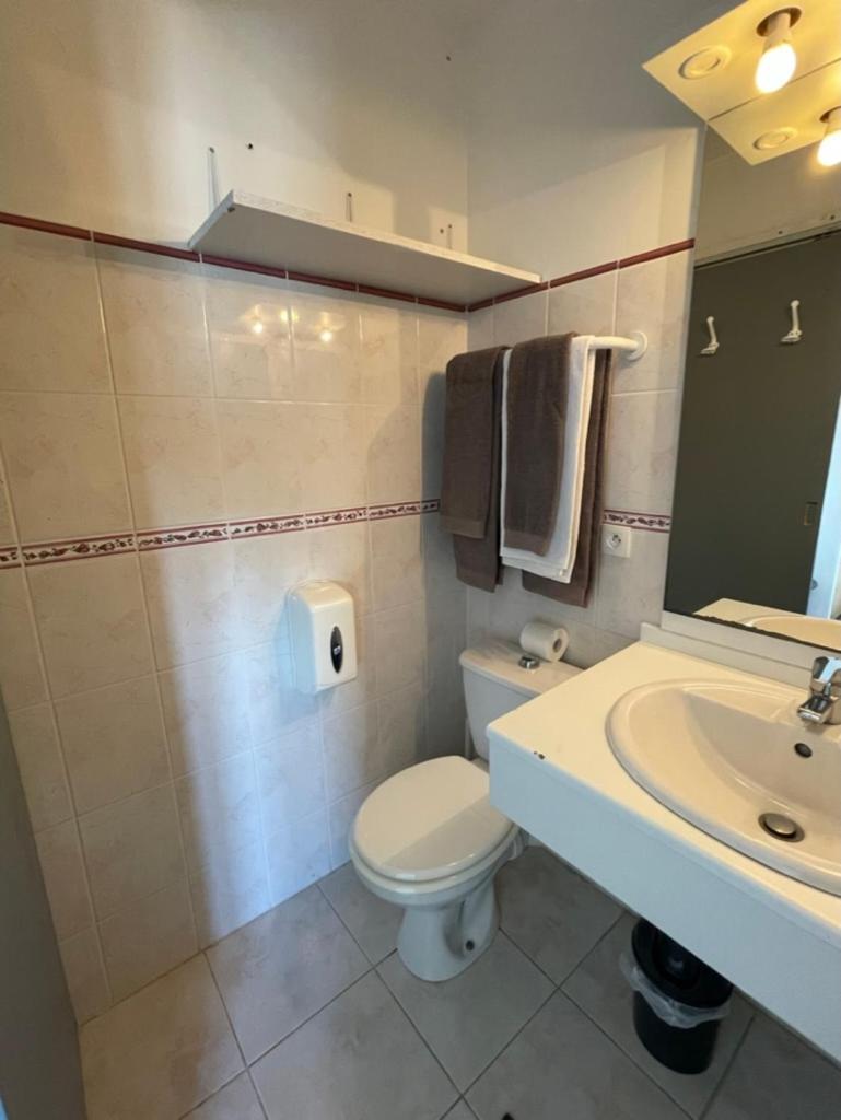 Hotel Restaurant La Ceinture Vauvert Dış mekan fotoğraf