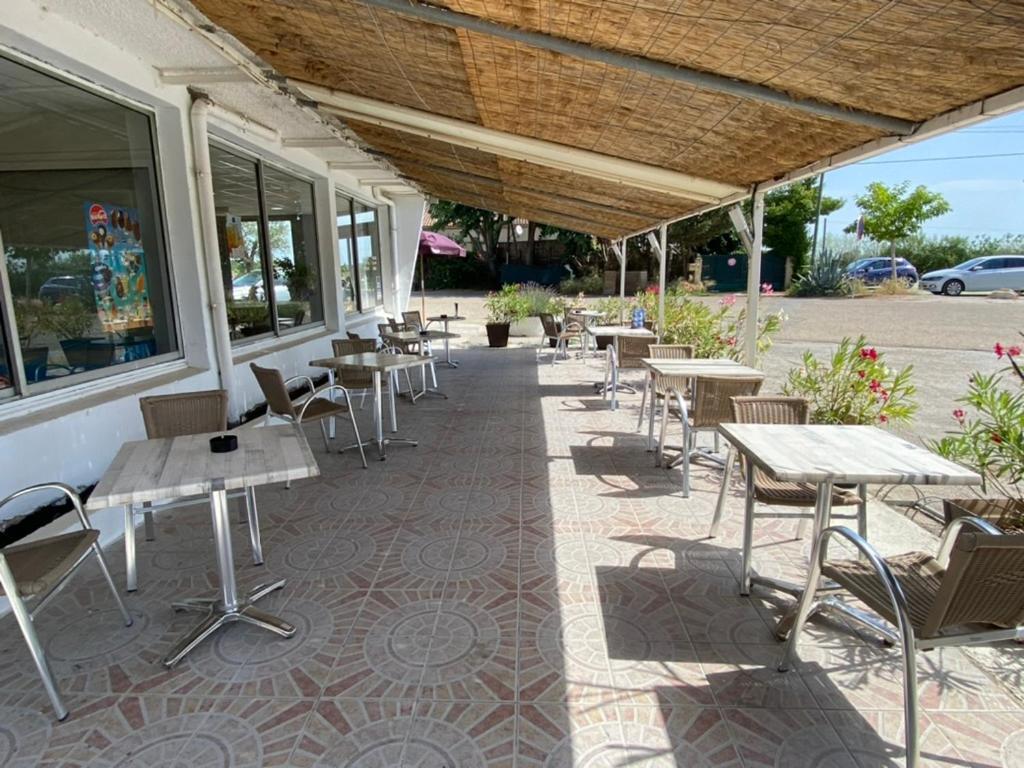 Hotel Restaurant La Ceinture Vauvert Dış mekan fotoğraf